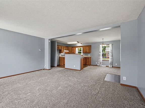 5th image of 209 Kammer Ave