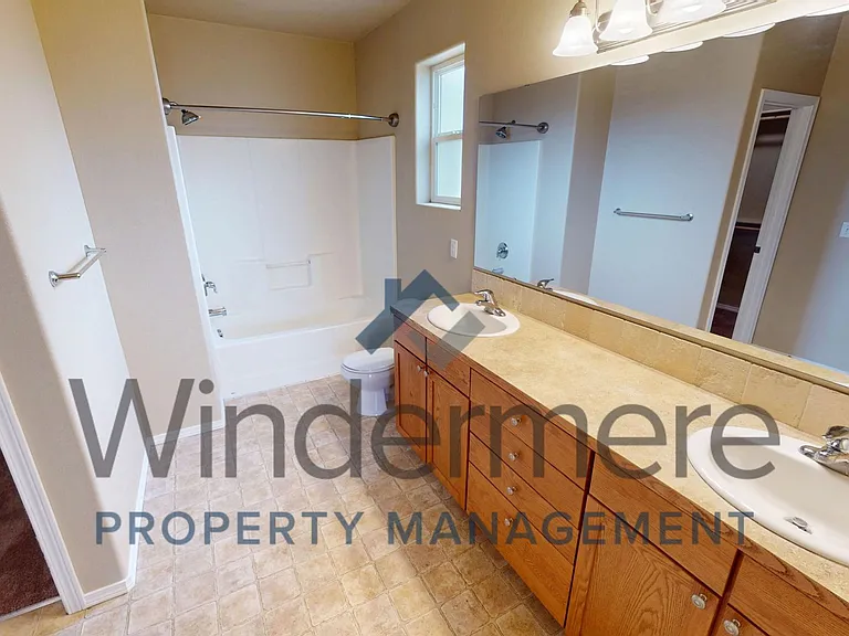 212 SW Doans Ave — Photo 12