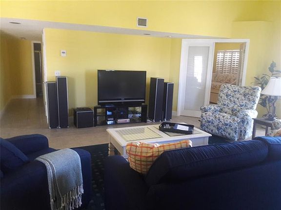 4th image of 300 Carolina Ave APT 406