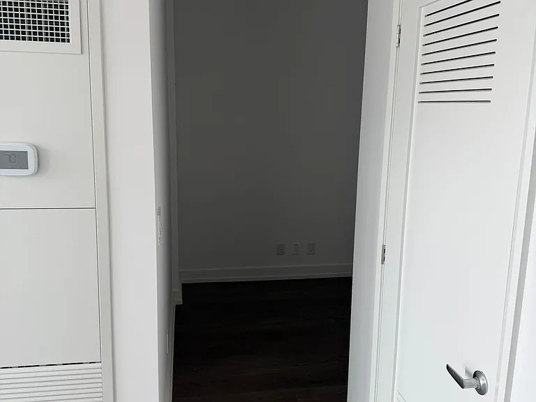 75 James St S #1703 — Photo 11