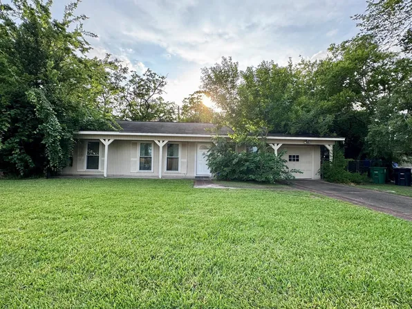 3917 Willow Springs Ln, Houston, TX 77080
