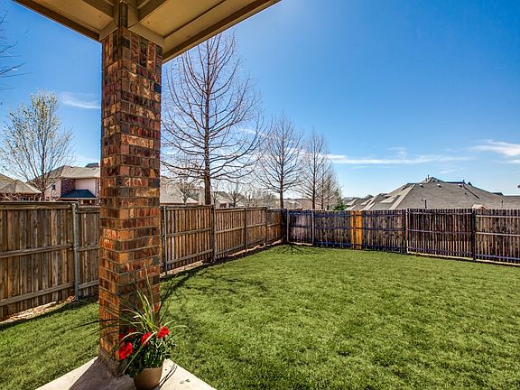 3rd image of 9101 Crandall Dr