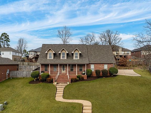 2nd image of 106 Beaver Creek Ln