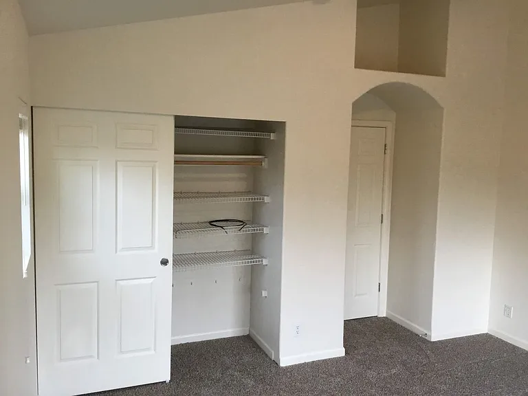 1698 Riley Ln — Photo 13