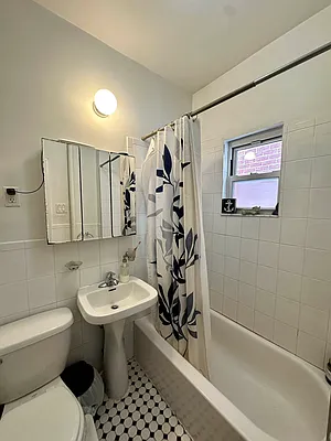 Rented by Compass | media 26