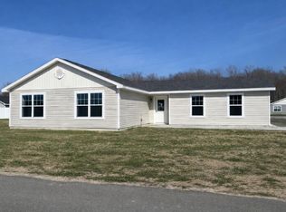 1949 Oriole Dr, Traverse City, MI