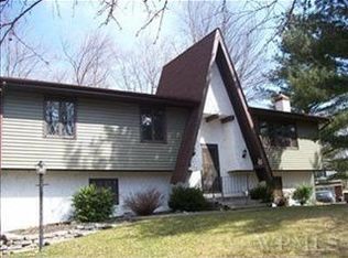 66 Lyndon Rd, Fishkill, NY 12524