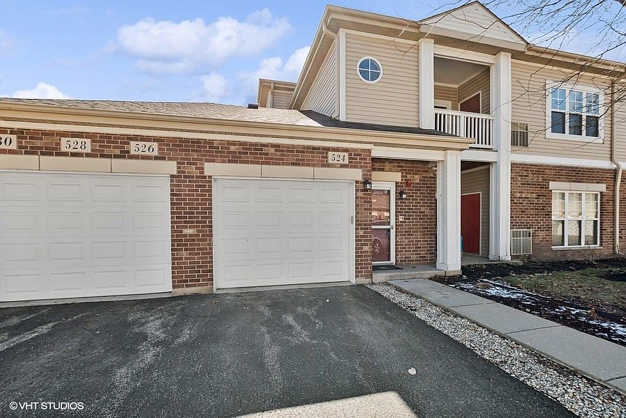 1st image of 524 Pineridge Dr N #14
