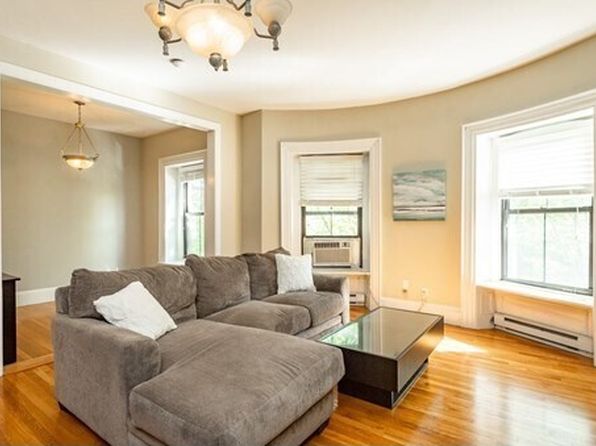 35 Worcester Sq APT 4