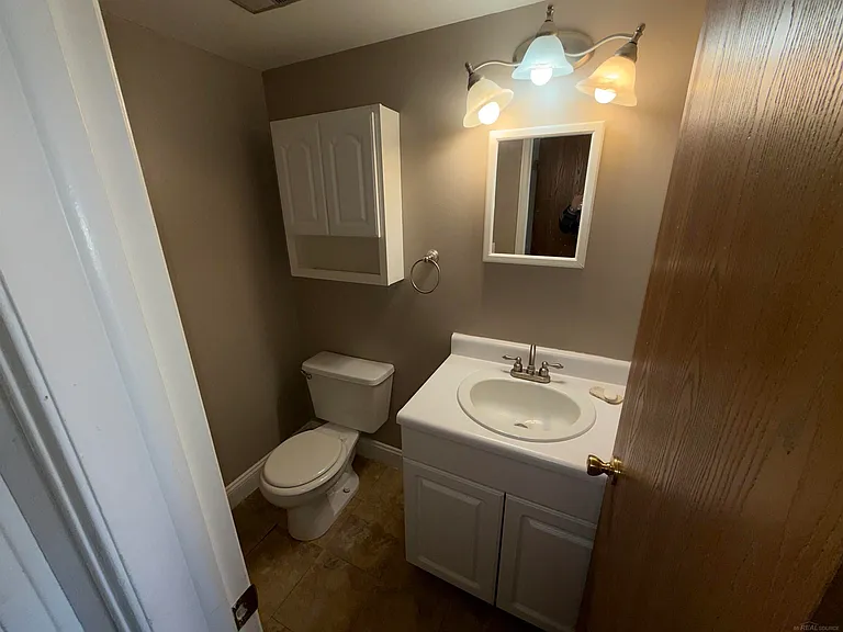 35144 Terrybrook Dr — Photo 5