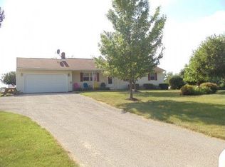 3205 Elder Rd NE, Lancaster, OH 43130