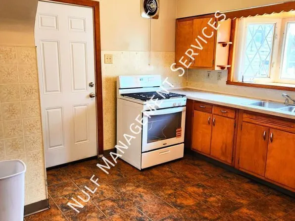 922 Hober Ave, Mc Kees Rocks, PA