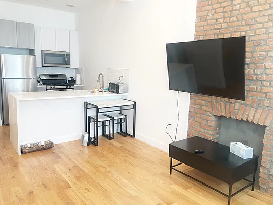 Rented by One Home Line Realty | media 13