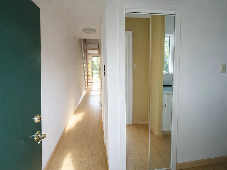 624 Summit House — Photo 3