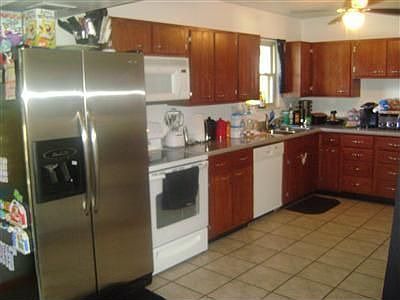 4th image of 822 Althea Dr