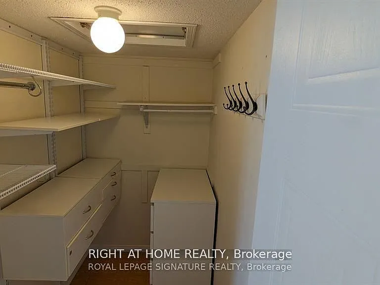 4869 Half Moon Grv #27 — Photo 18