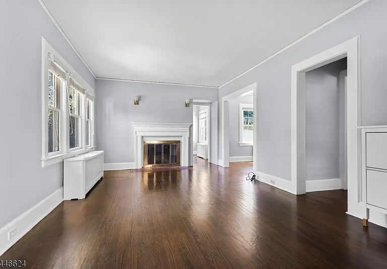 58 S Prospect St — Photo 4