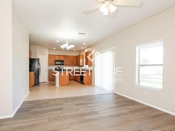 3rd image of 1142 E Heather Dr