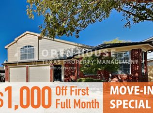 708 Hummingbird Trl, Saginaw, TX 76131