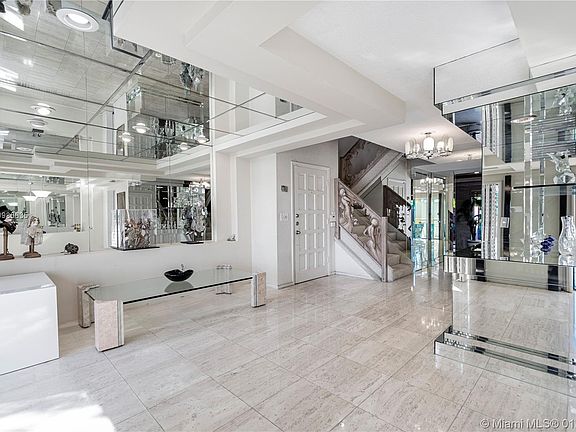2nd image of 3098 Bermwood Ln #235