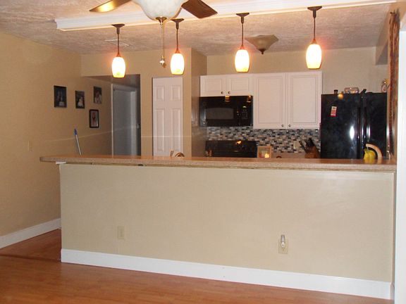 5th image of 7709 W Henry Ave