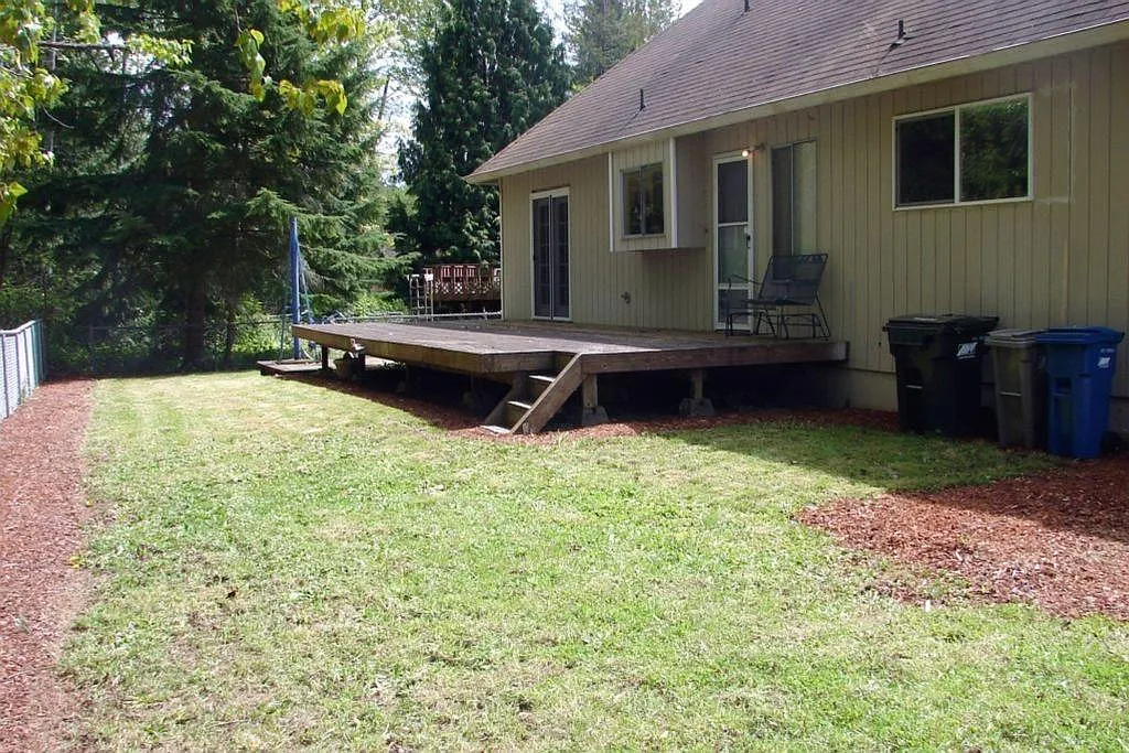 4 bed, 1550 sqft, $2,895 — Photo 2
