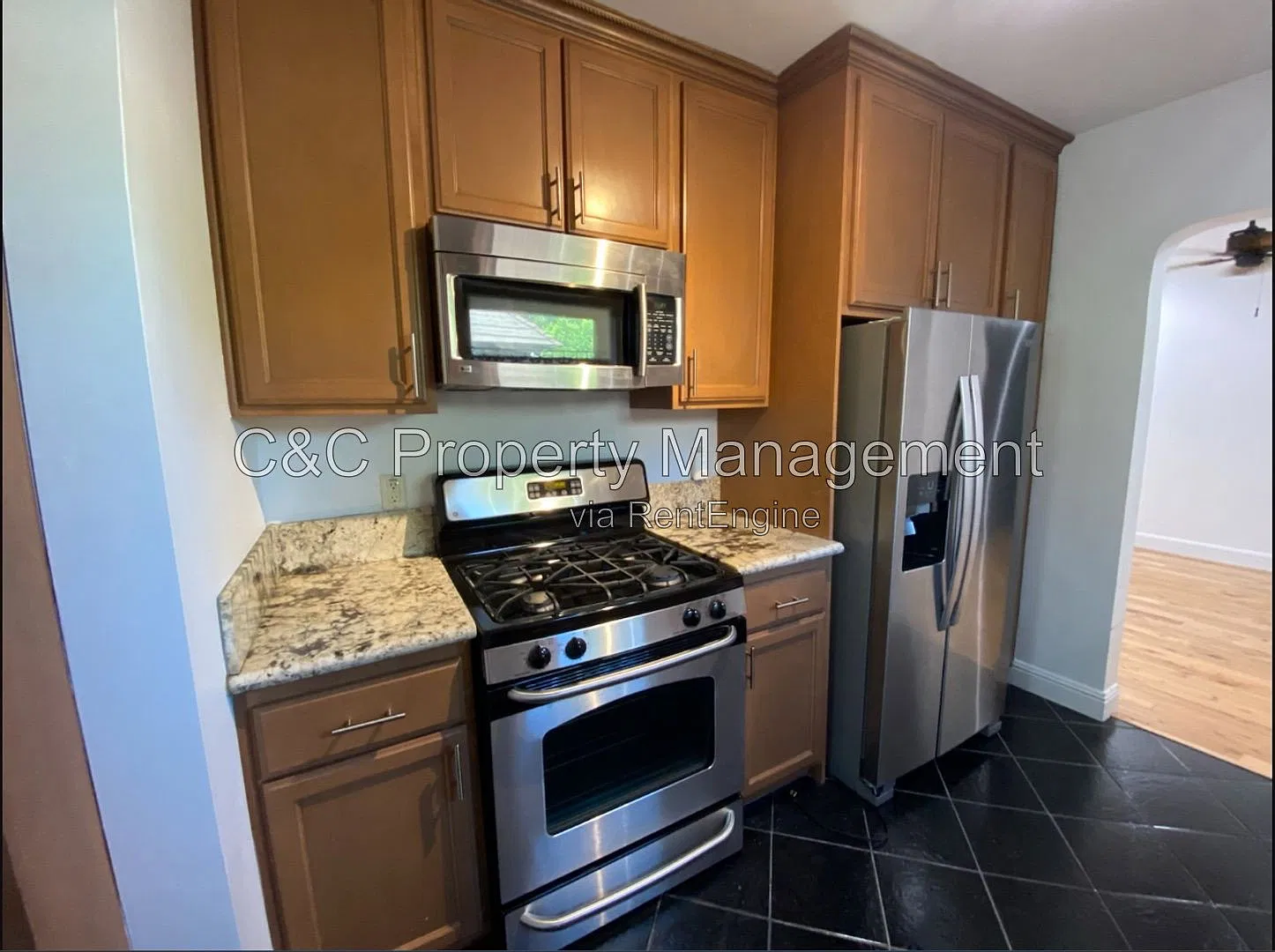 1 bed, 1.0 bath, $2,200 — Photo 3