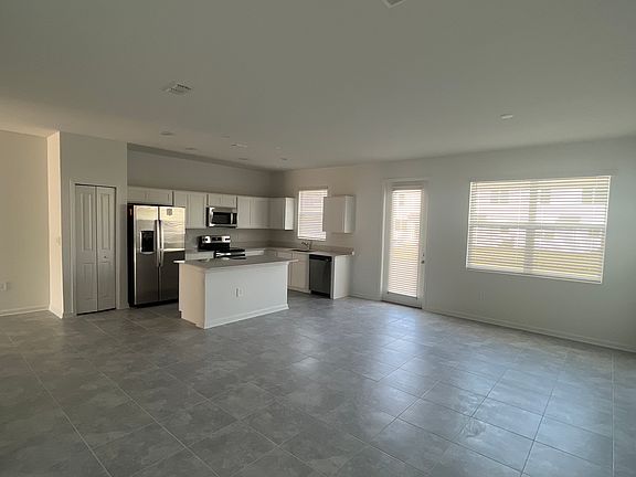 2nd image of 329 Bogey Dr