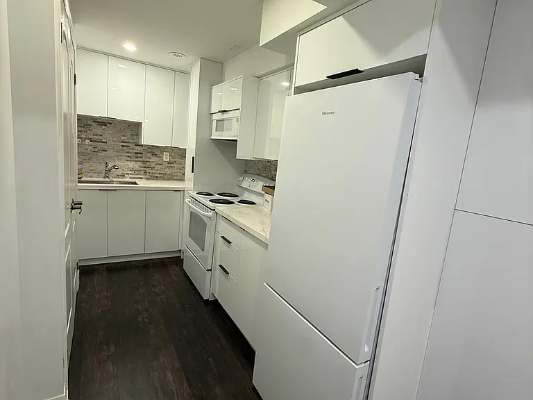 54 Moneypenny Pl — Photo 14