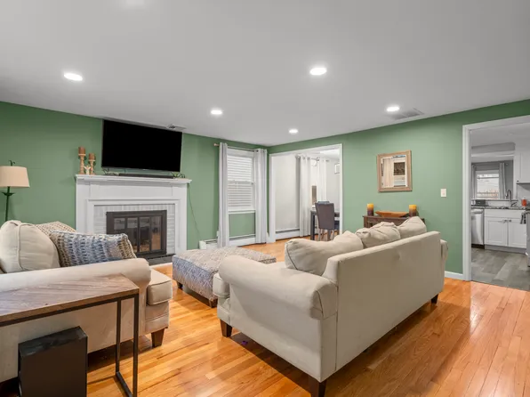 231 Colonial Boulevard, West Haven, CT 06516