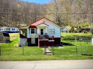 83 Burgraff Rd, Mc Andrews, KY 41543