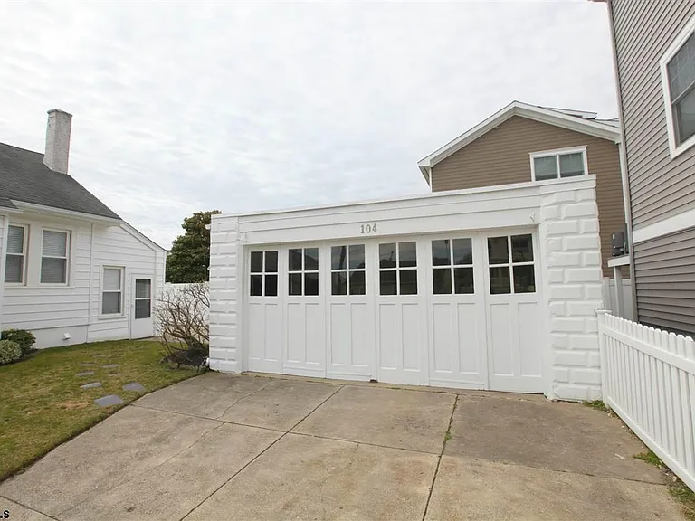 104 N 35th Ave #WINTER — Photo 24