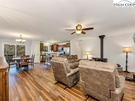 12th image of this home