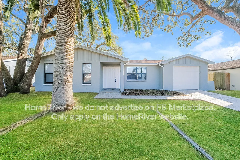 3 bed, 2.0 bath, 1083 sqft, $2,075 — Photo 1