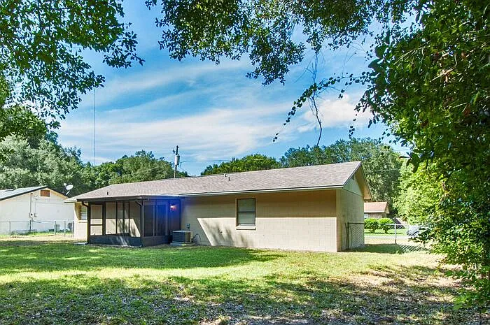 330 Dogwood Ave — Photo 6