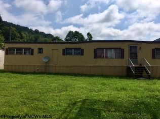 118 Hidden Ln, Horner, WV 26372