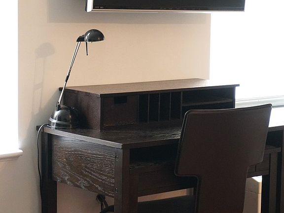 4th image of 1 Wall Street Ct APT 606