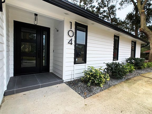 Front entrance to the house