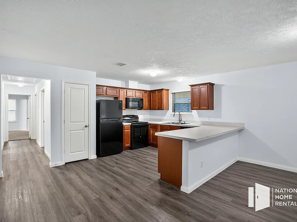 3987 Sam Houston Rd
