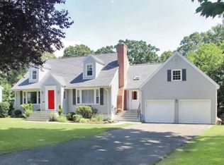 1651 Jennings Rd, Fairfield, CT 06824