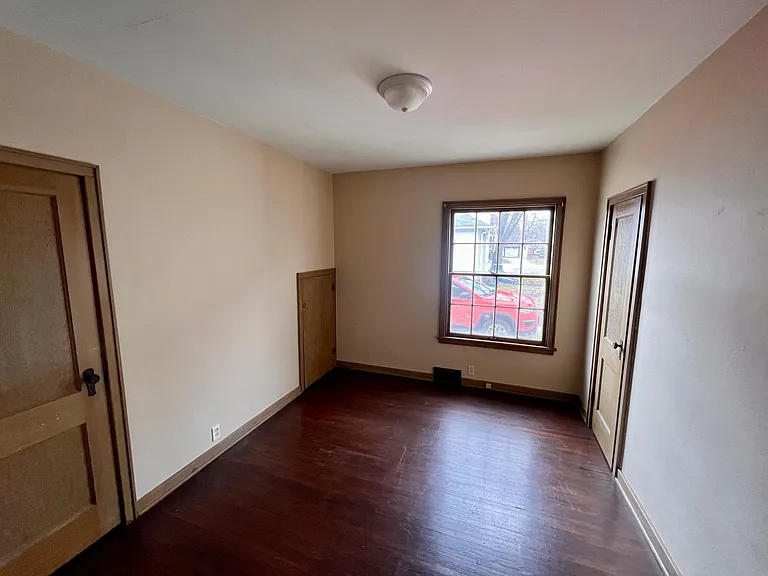 511 E Fellows St #DOWNSTAIRS — Photo 5