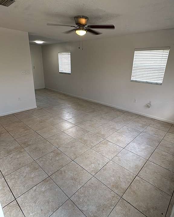 Living & dining area