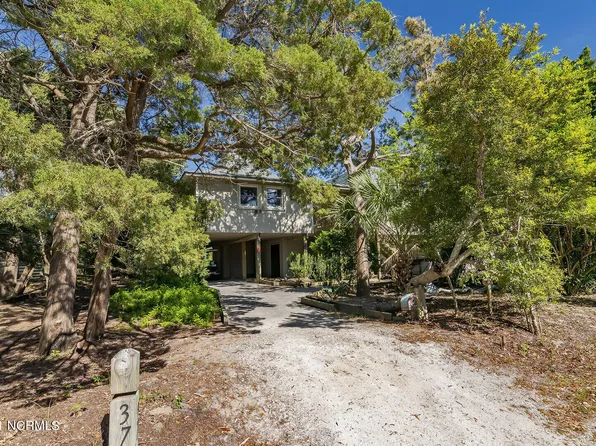 37 Horsemint Trail, Bald Head Island, NC 28461