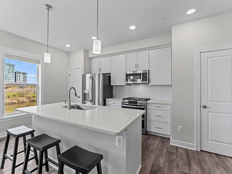 2410 Stella Pl #2 — Photo 14