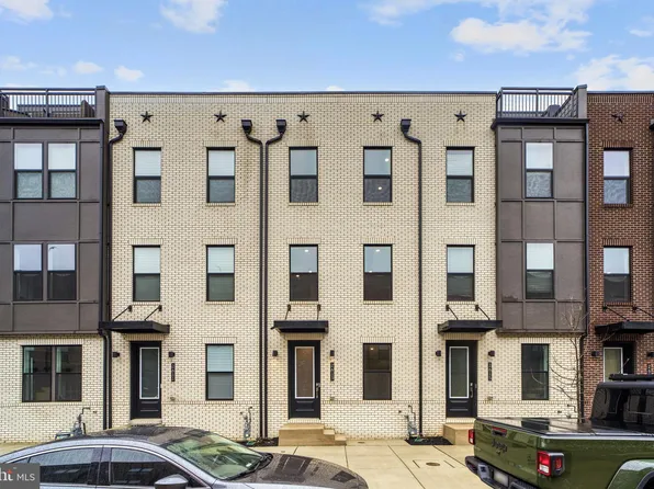 2613 Light St, Baltimore, MD 21230