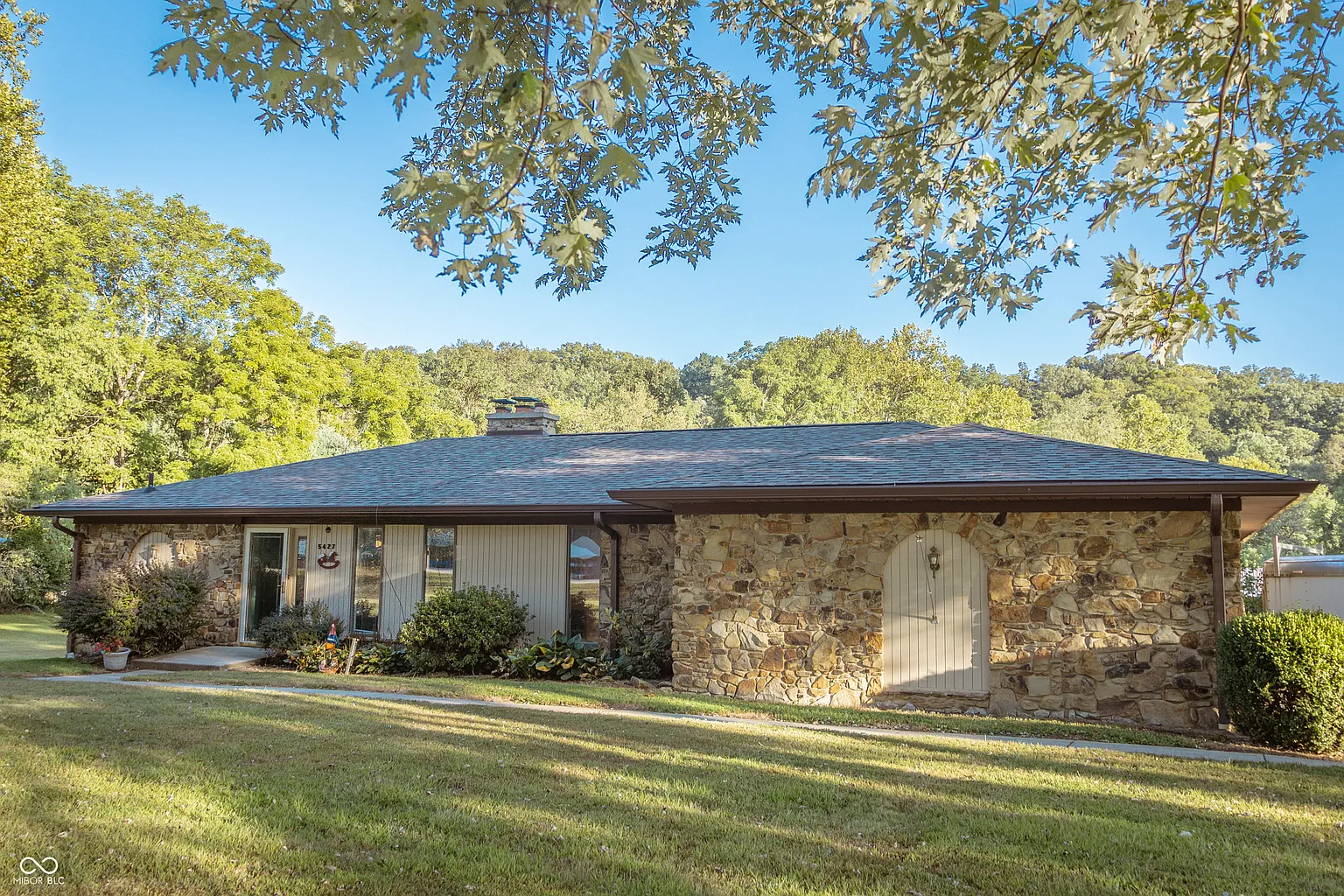 5427 State Road 46 E #E photo 1