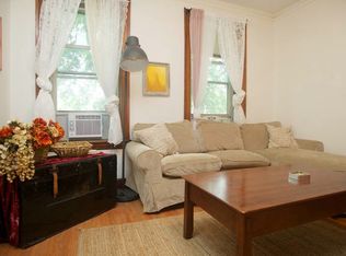3148 N Leavitt St, Chicago, IL 60618