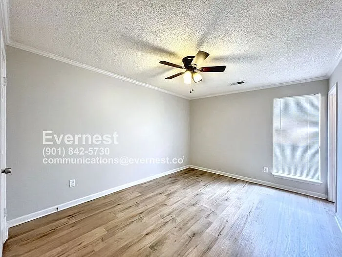 4508 Berrypick Ln S — Photo 10