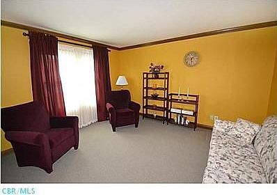 3rd image of 357 Barrington Dr