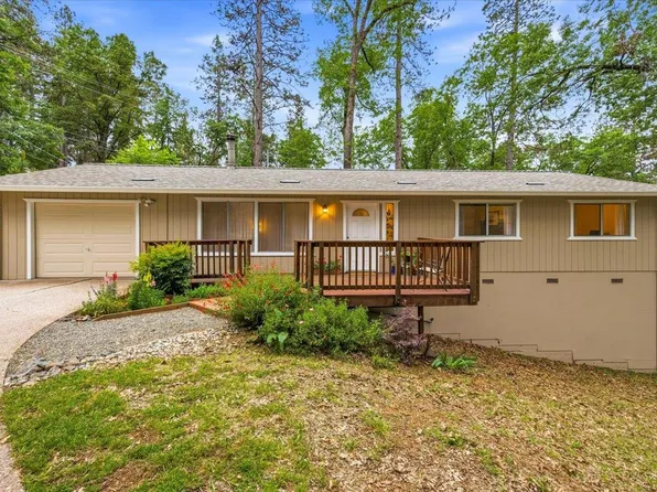 10706 Alta Sierra Dr, Grass Valley, CA 95949